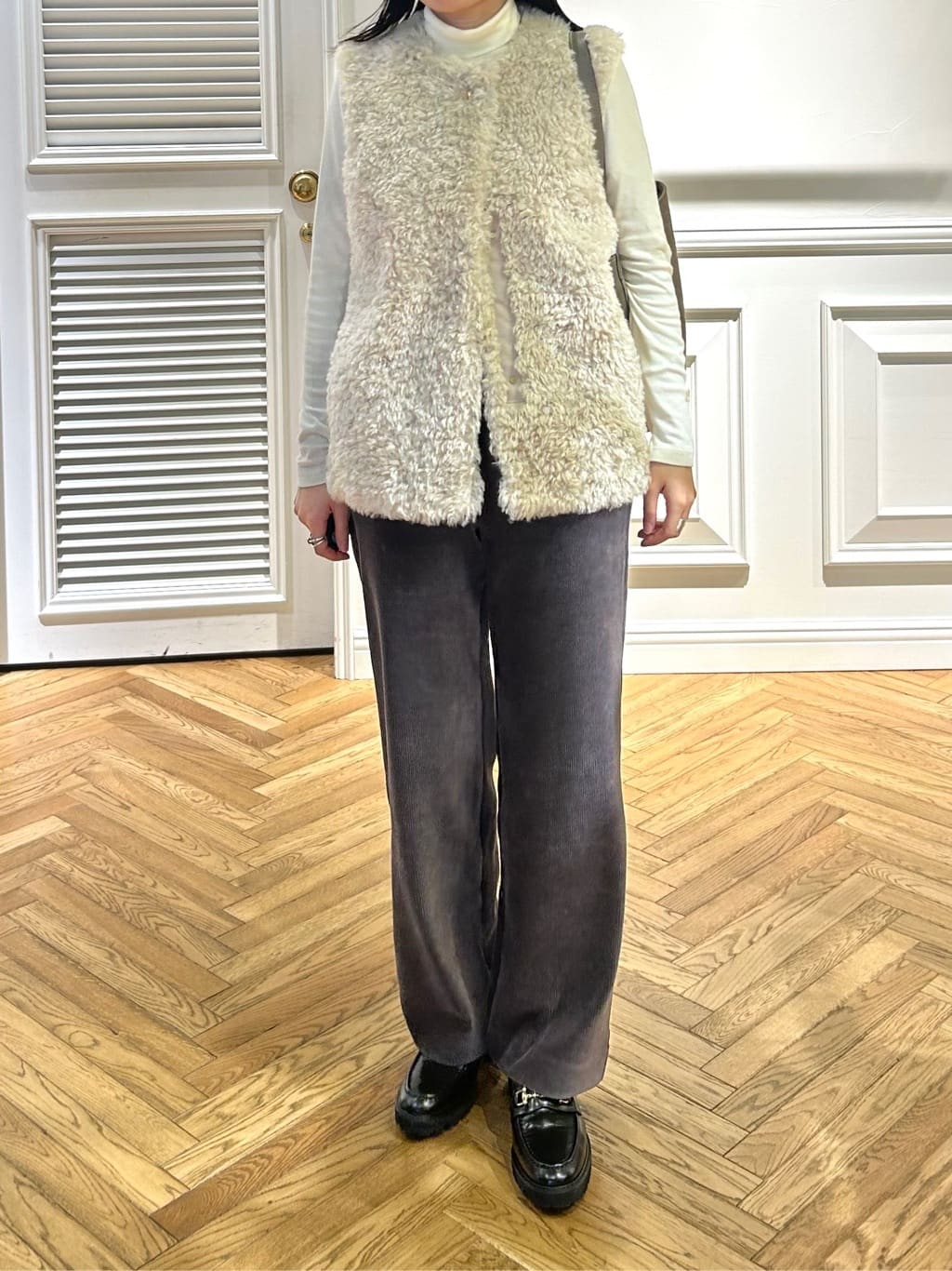 cocoさんの「DRESSTERIOR｜【インナー使いに最適/しっとり暖かな吸湿発熱素材】タートルネックプルオーバー」を使ったコーディネート