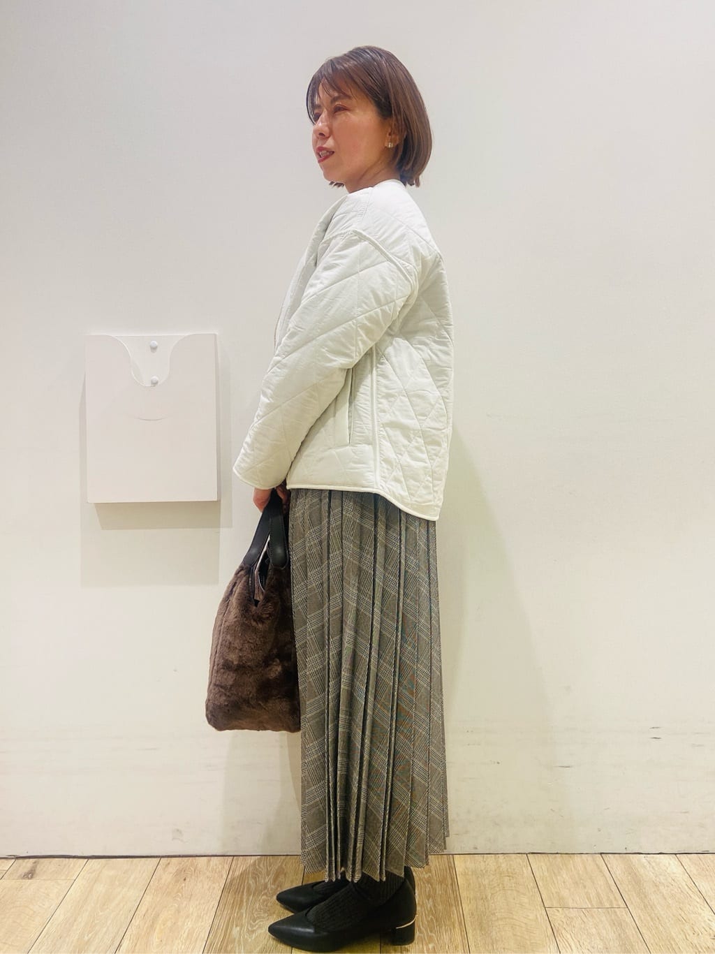 YUKOさんの「index｜ふんわりボトルネックパフスリーブニット【洗濯機OK】」を使ったコーディネート
