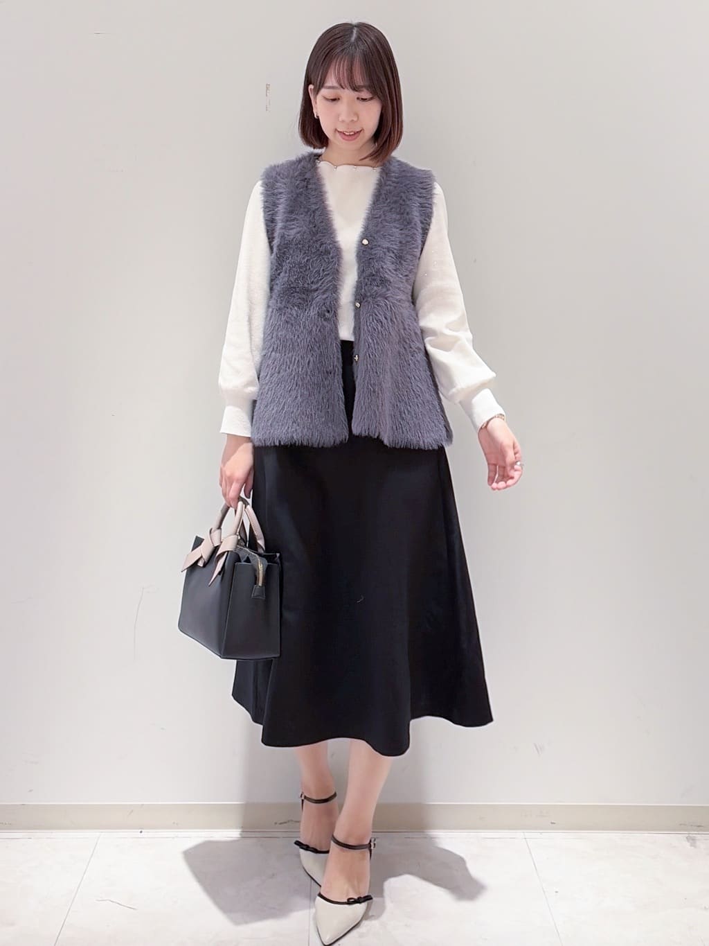 yurinaさんの「index｜ラメスカラップビジューデザインニット【洗濯機OK】《6col／S～LL》」を使ったコーディネート