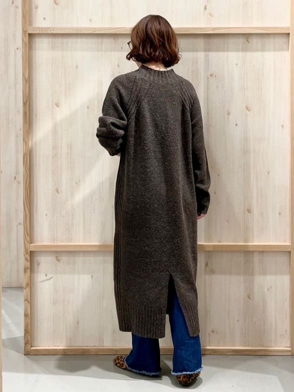 nakoさんの「THE SHOP TK｜フェイクファーベスト」を使ったコーディネート