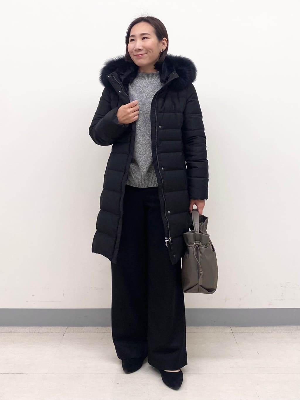 YUKARIさんの「INDIVI｜【名品／撥水／抗菌防臭】ロング丈リサイクルダウンコート」を使ったコーディネート