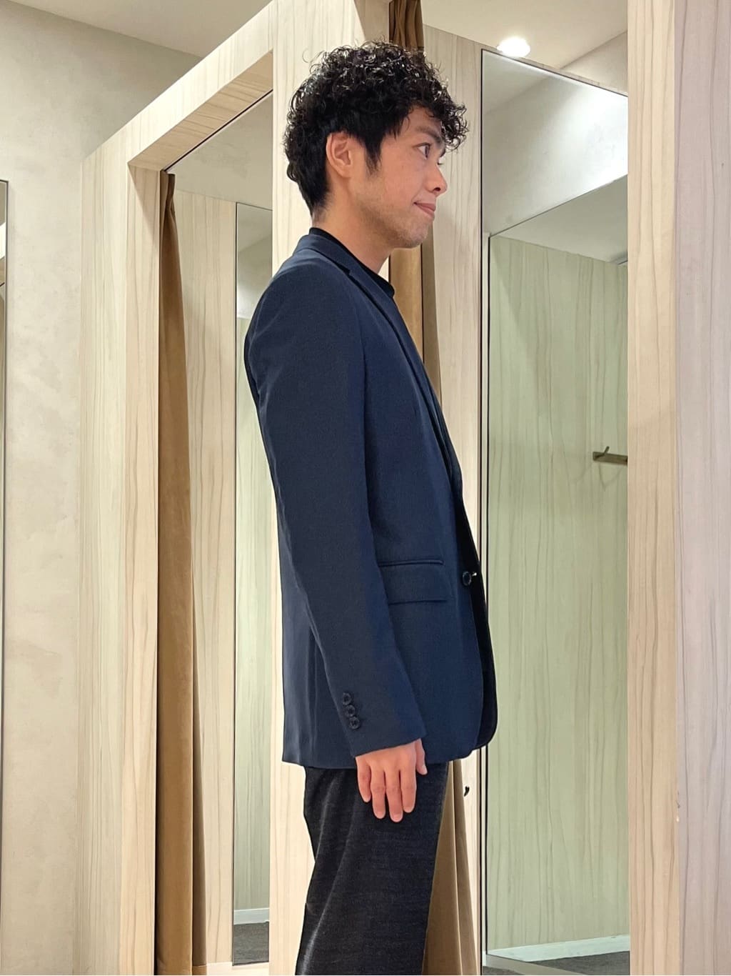 URAさんの「TAKEO KIKUCHI｜【ダウンライナー付き】ドビースタンドカラーコート」を使ったコーディネート