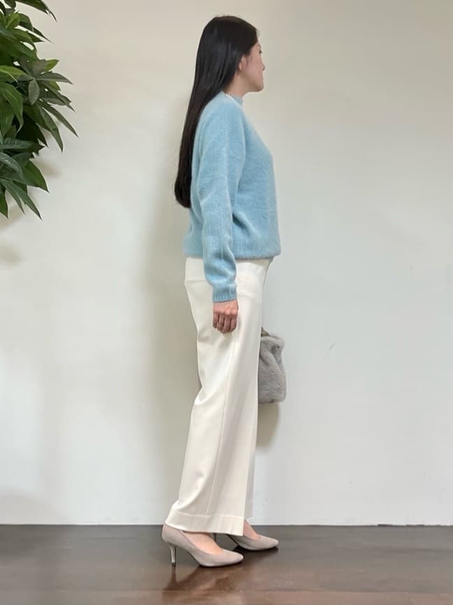 カレンさんの「UNTITLED｜【大人な品格/ふわふわニット】フォックスカシミヤ コクーンニット」を使ったコーディネート