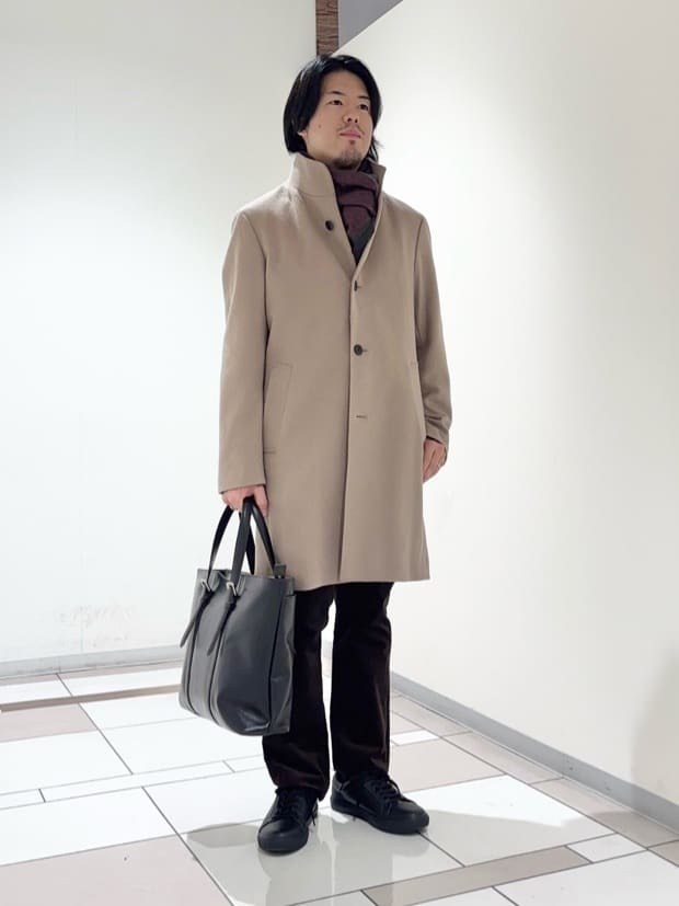 及川さんの「TAKEO KIKUCHI｜【ウールカシミヤブレンド】ビーバー調 スタンドカラー コート」を使ったコーディネート