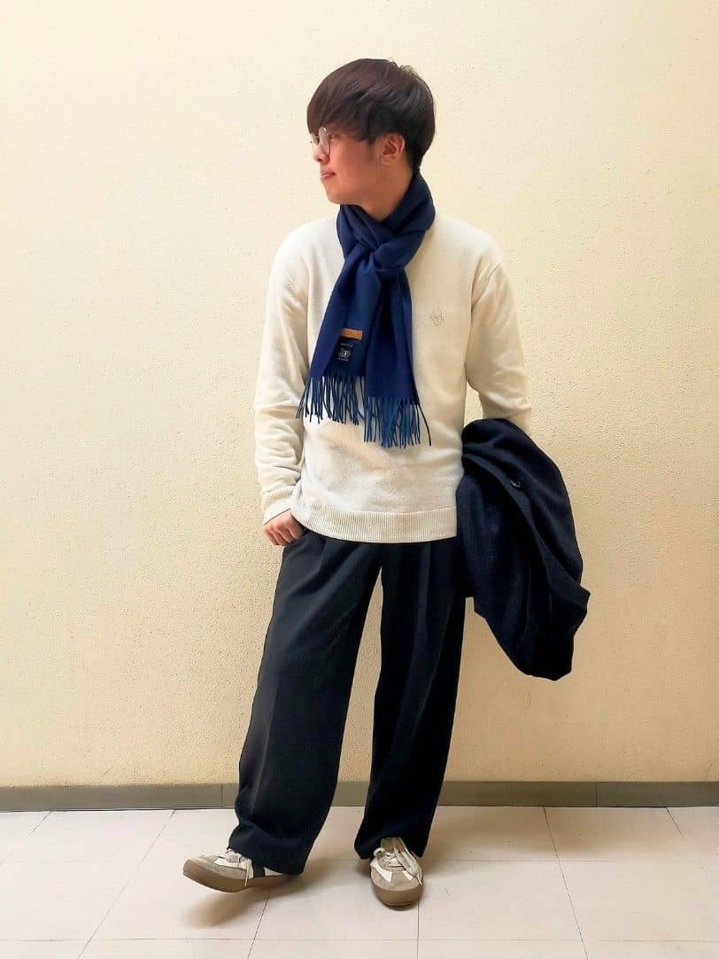 nerさんの「TAKEO KIKUCHI｜【ウールカシミヤブレンド】ビーバー調 スタンドカラー コート」を使ったコーディネート