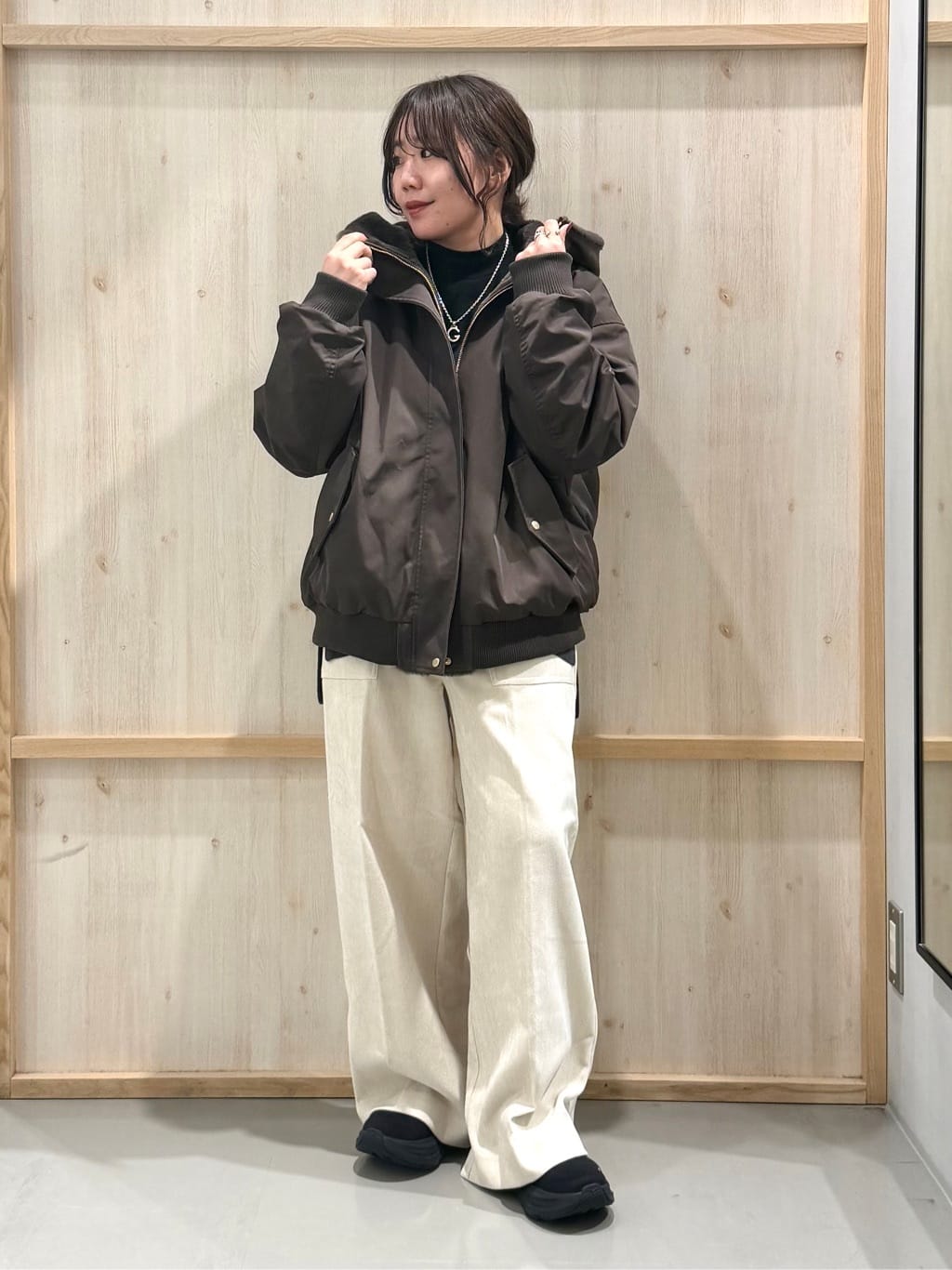 nanaさんの「THE SHOP TK｜【2WAY/洗える】リバーシブル フェイクファーブルゾン」を使ったコーディネート