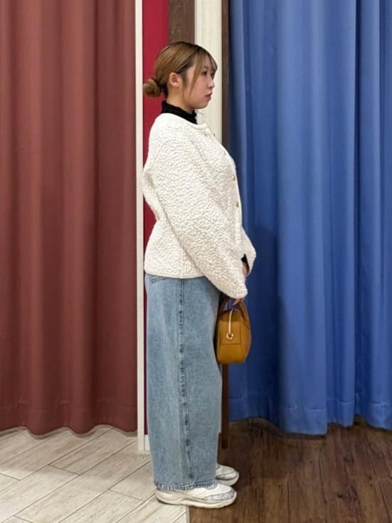SAKUさんの「SHOO･LA･RUE｜【S-LL】立体カーブデニムパンツ」を使ったコーディネート