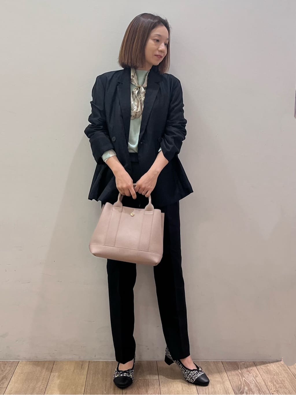 kcさんの「OPAQUE.CLIP｜麻調シアーダブルブレストテーラードジャケット【洗濯機洗い可】」を使ったコーディネート