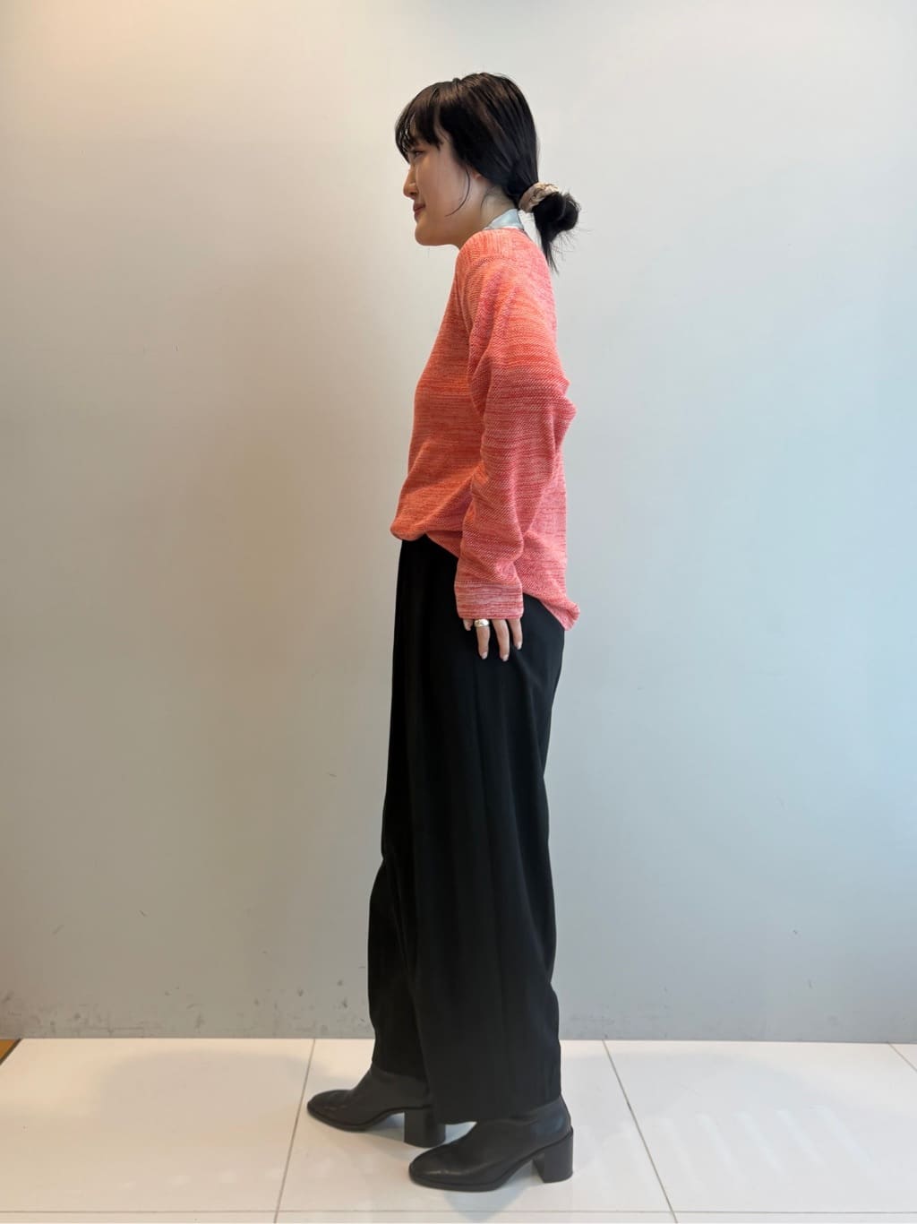 Akutagawaさんの「TAKEO KIKUCHI｜【洗える】カラースプリングニット」を使ったコーディネート