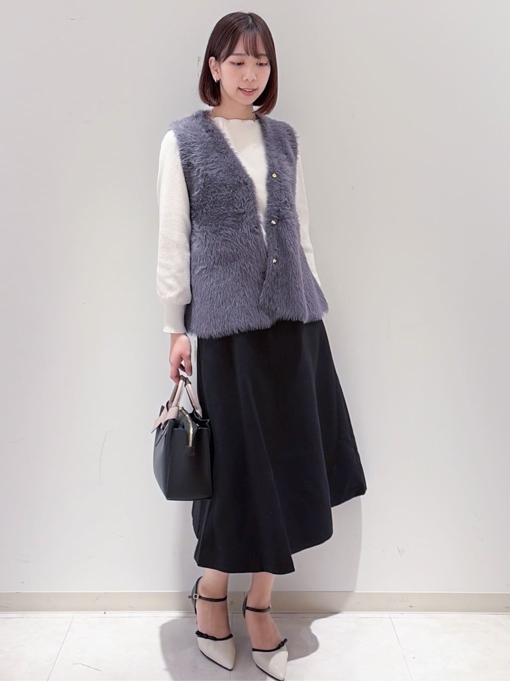 yurinaさんの「index｜ラメスカラップビジューデザインニット【洗濯機OK】《6col／S～LL》」を使ったコーディネート