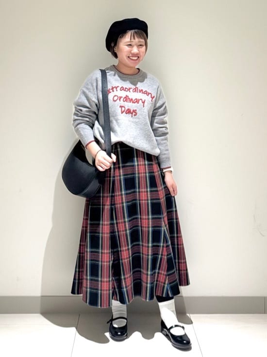Liriさんの「Dessin｜【洗える】チェック柄起毛フレアスカート」を使ったコーディネート