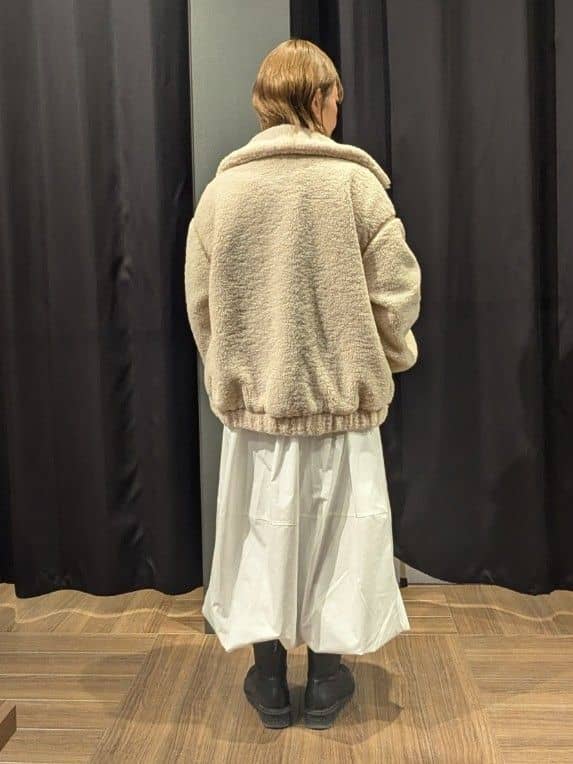 naoさんの「THE SHOP TK｜バルーンスカ―ト」を使ったコーディネート