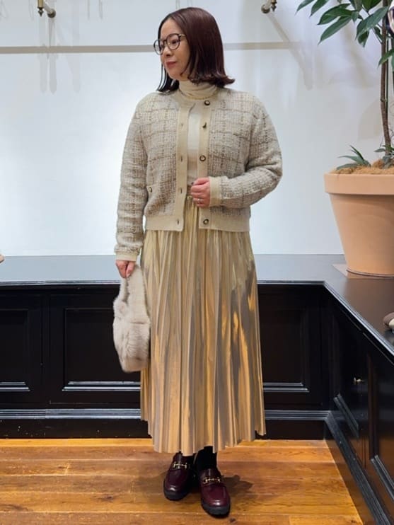 Asamiさんの「DRESSTERIOR｜【インナー使いに最適/しっとり暖かな吸湿発熱素材】タートルネックプルオーバー」を使ったコーディネート