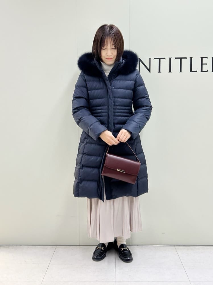 Mikiさんの「UNTITLED｜【はっ水機能/フード取り外し可/防寒】ロングダウンコート」を使ったコーディネート