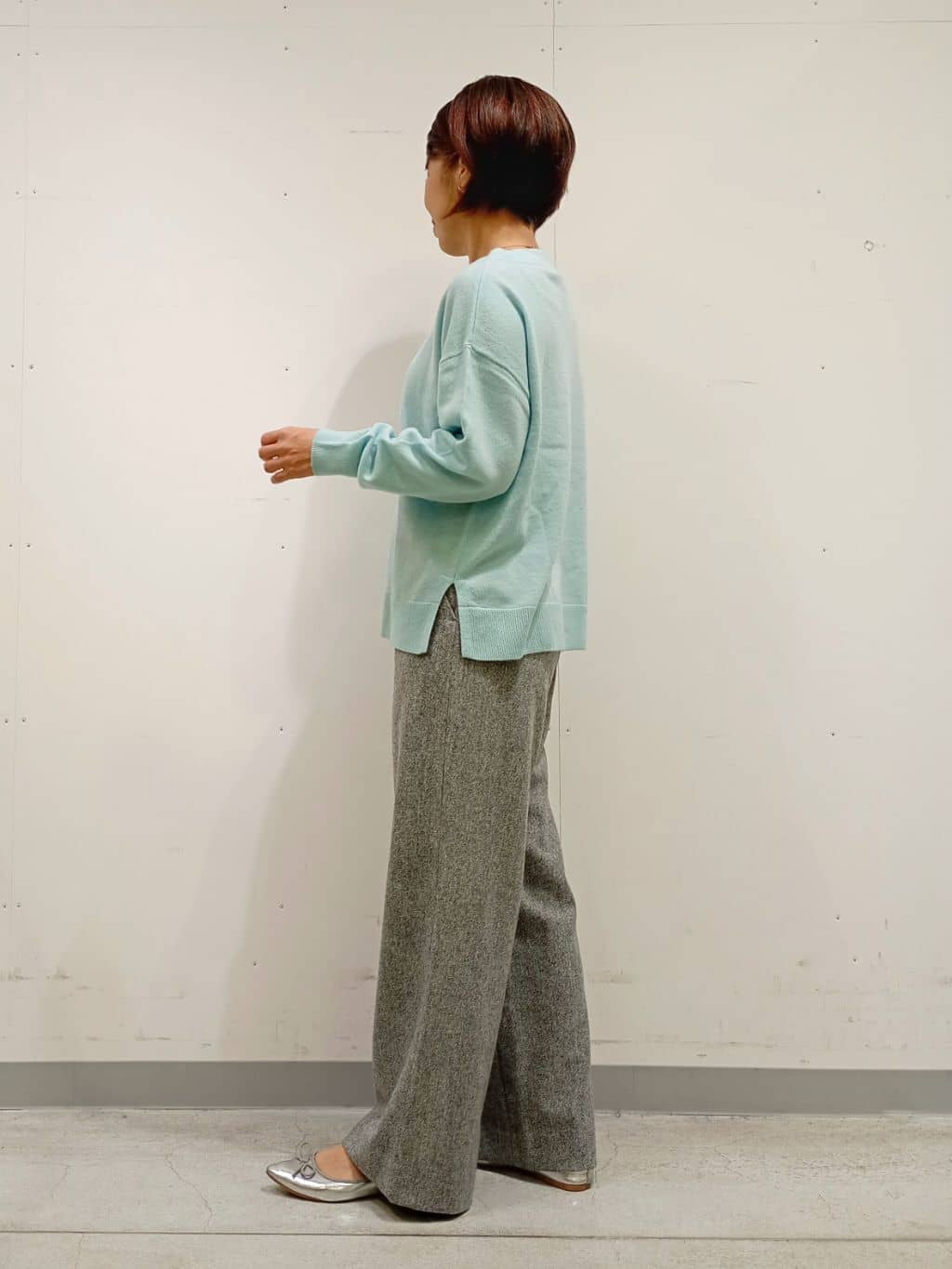 Kさんの「INDIVI｜【洗える／カシミヤ混】ボトルネック ドルマンスリーブニット」を使ったコーディネート