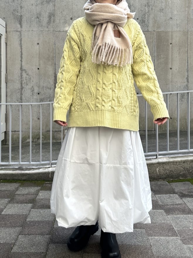 ga_riさんの「THE SHOP TK｜【洗える】冬のコーデを盛り上げる マットモール ケーブルニット」を使ったコーディネート