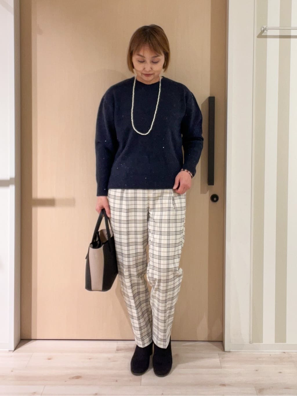 ぷくりんさんの「SHOO･LA･RUE｜【S-LL/洗濯機可】さりげないラメが上品　クルーネックニット」を使ったコーディネート