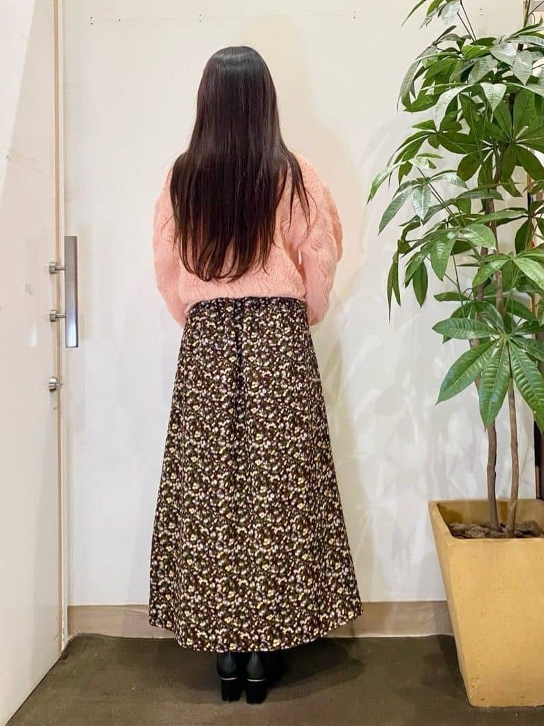 AYUMIさんの「SHOO･LA･RUE｜【S-LL】ふんわり大人の 透かし編みニット」を使ったコーディネート