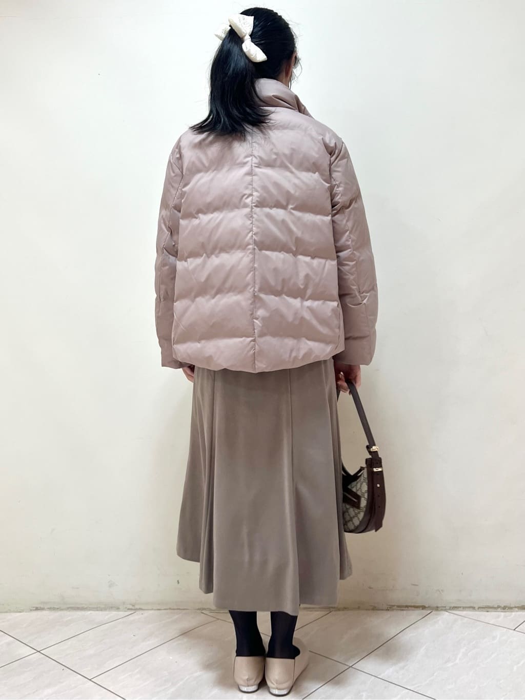 yanaさんの「Reflect｜【すっきりシルエット】ショート丈ダウンコート」を使ったコーディネート
