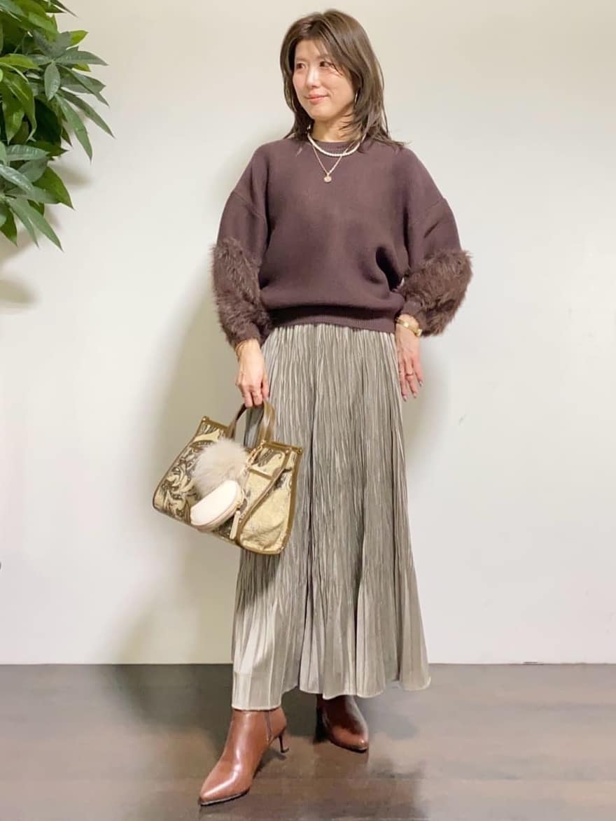 tomoさんの「UNTITLED｜【TORRAZZO DONNA】ファースリーブ2wayプルオーバー」を使ったコーディネート