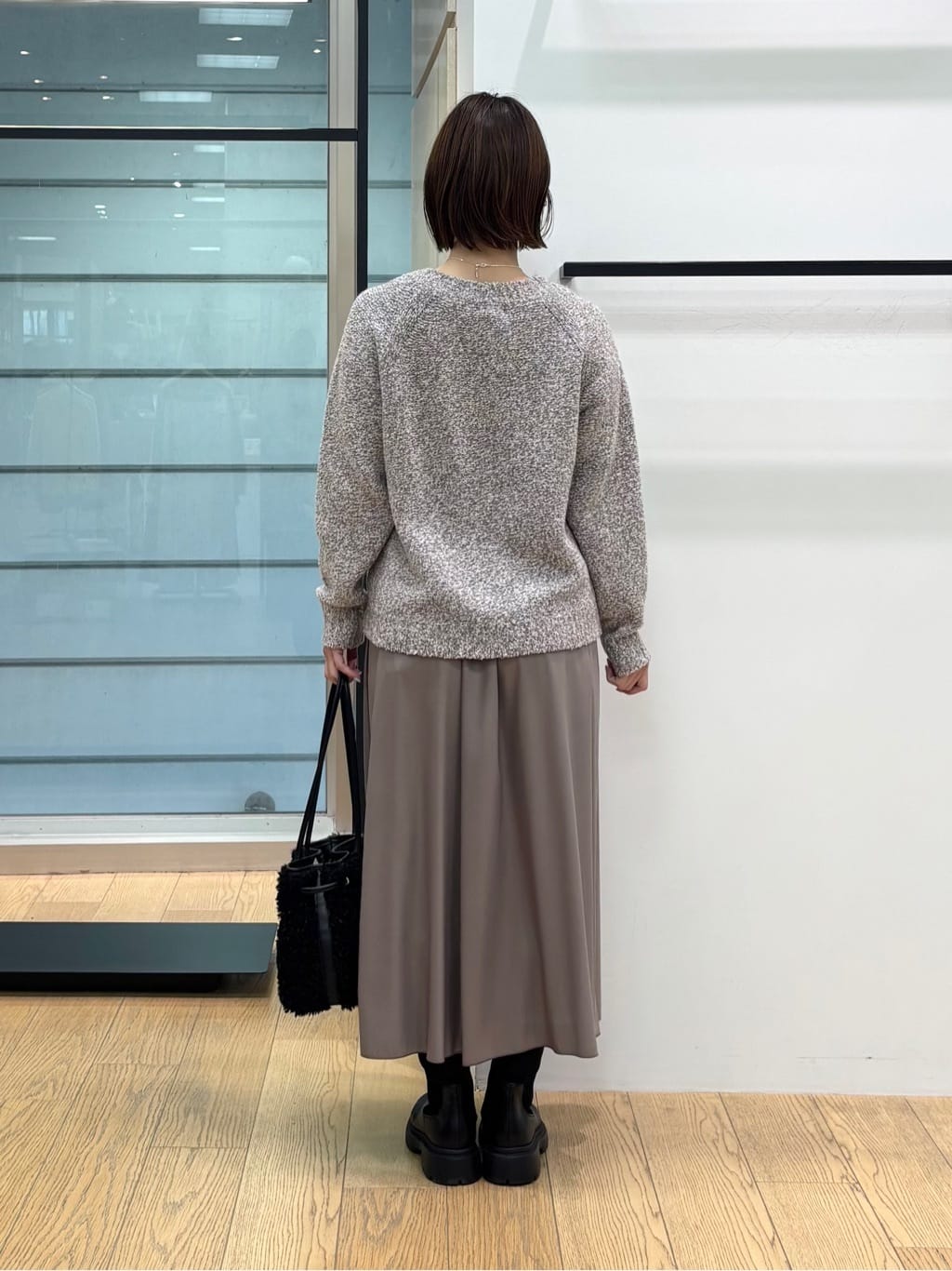 asamiさんの「INDIVI｜【洗える／ラメ／意匠感】ミックスブークレニット」を使ったコーディネート