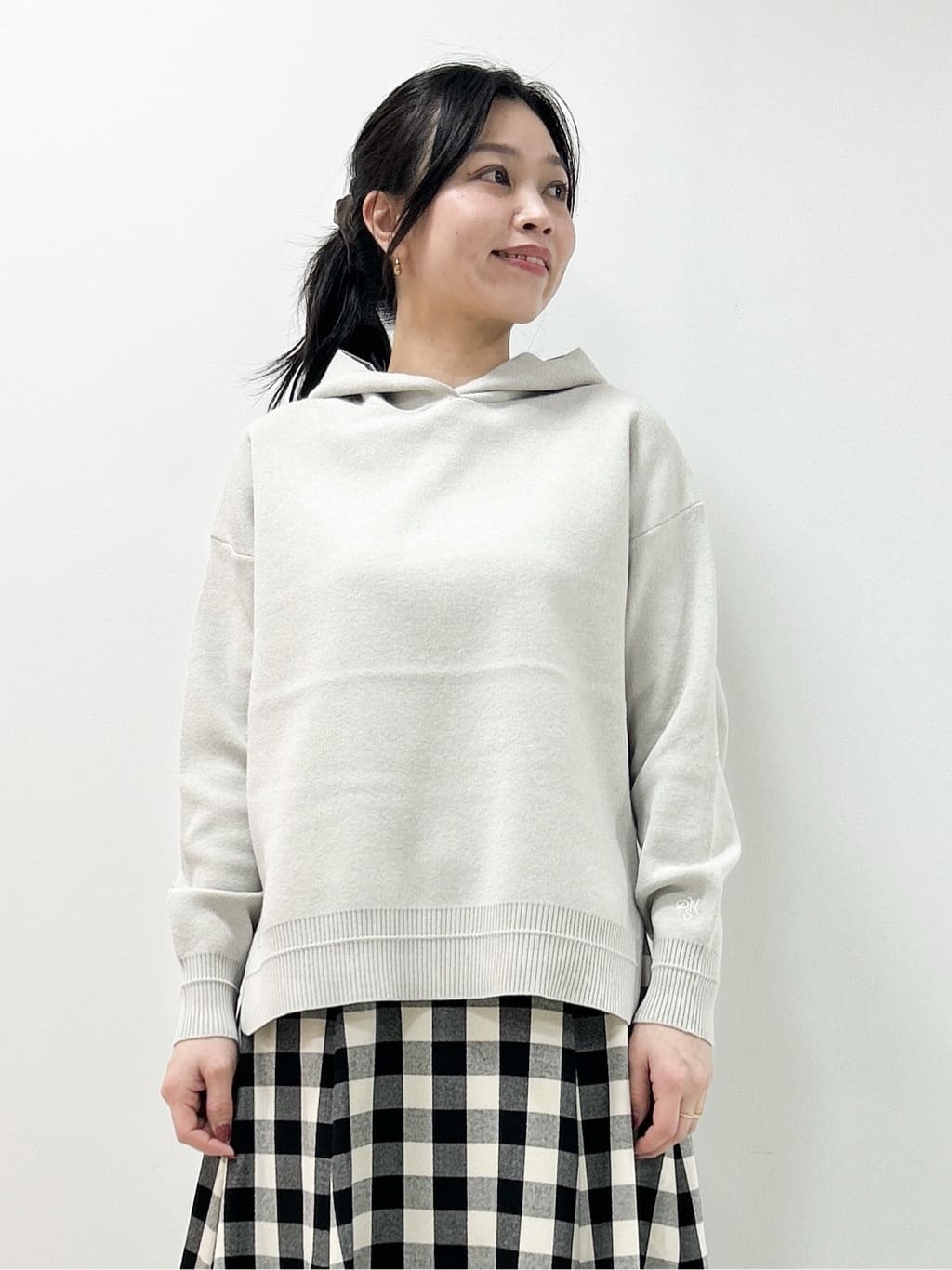 Kaiさんの「Dessin｜【洗える／体型カバー】ちょうどいいニットパーカ」を使ったコーディネート