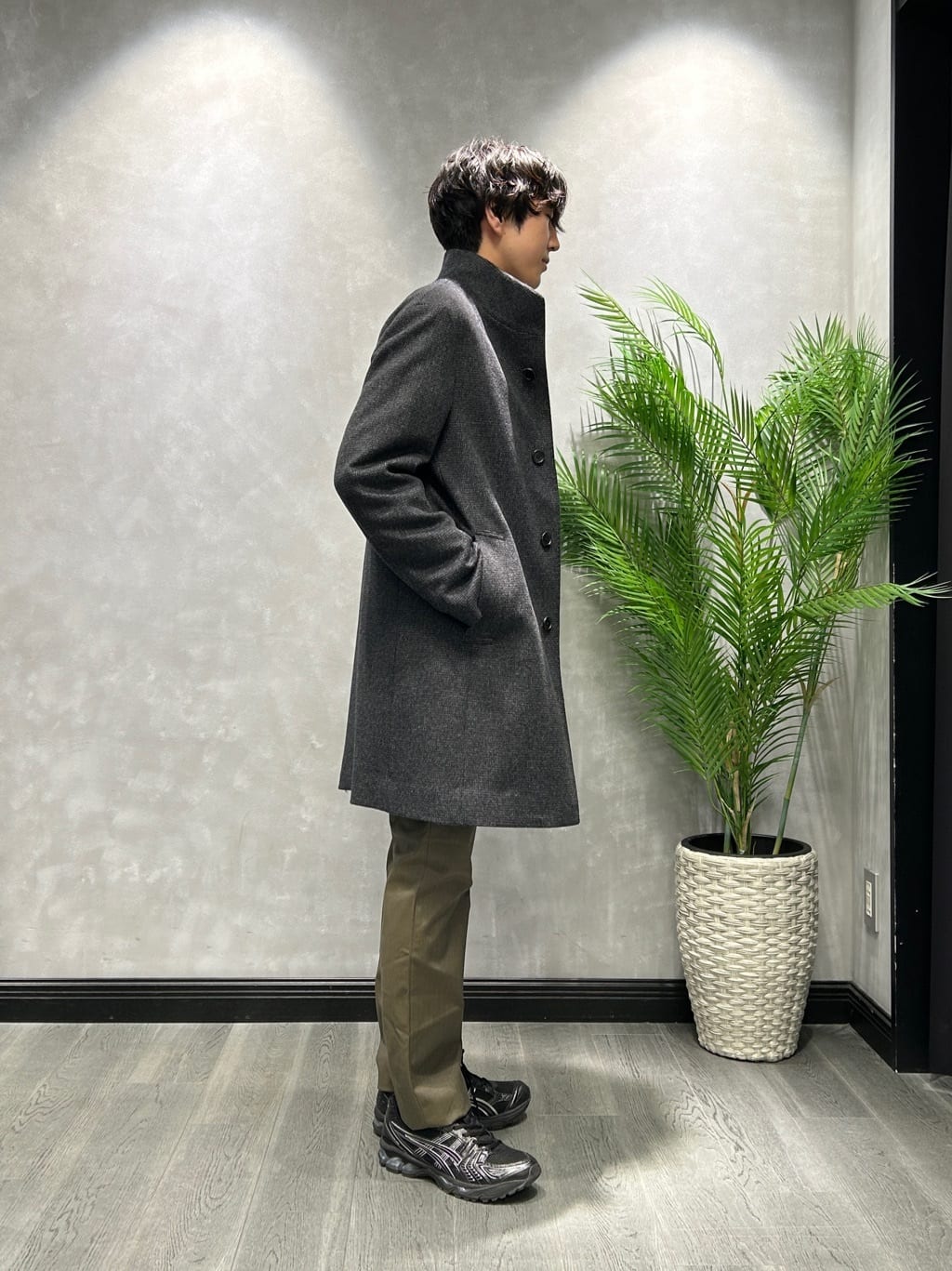 ruiさんの「TAKEO KIKUCHI｜カシミヤブレンド ビーバー調ピンヘッドスタンドカラーコート」を使ったコーディネート