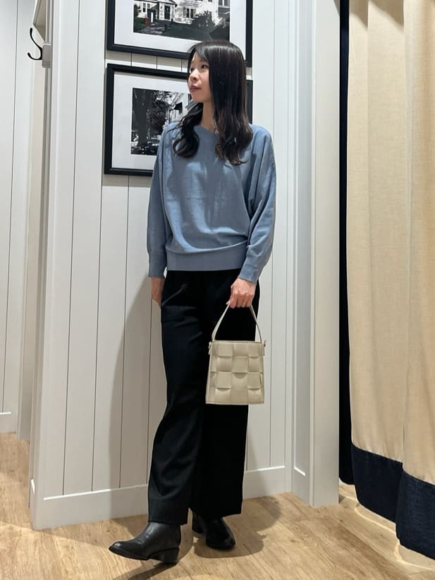 mihoさんの「Dessin｜【洗える】ウールブレンド後ろボタンニット」を使ったコーディネート