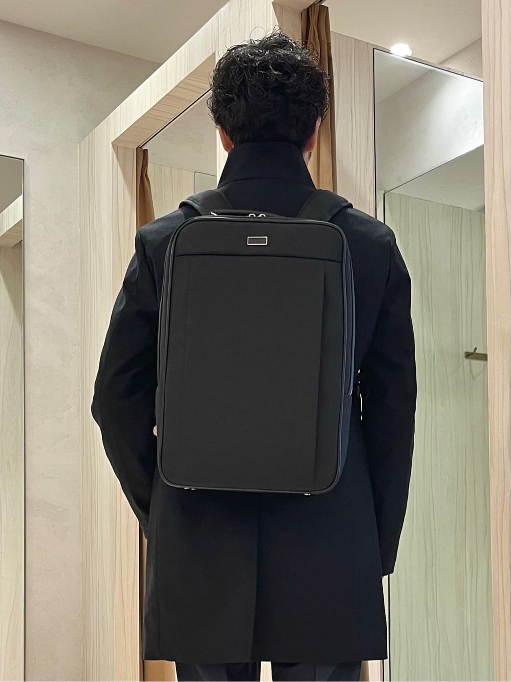 URAさんの「TAKEO KIKUCHI｜【ダウンライナー付き】ドビースタンドカラーコート」を使ったコーディネート