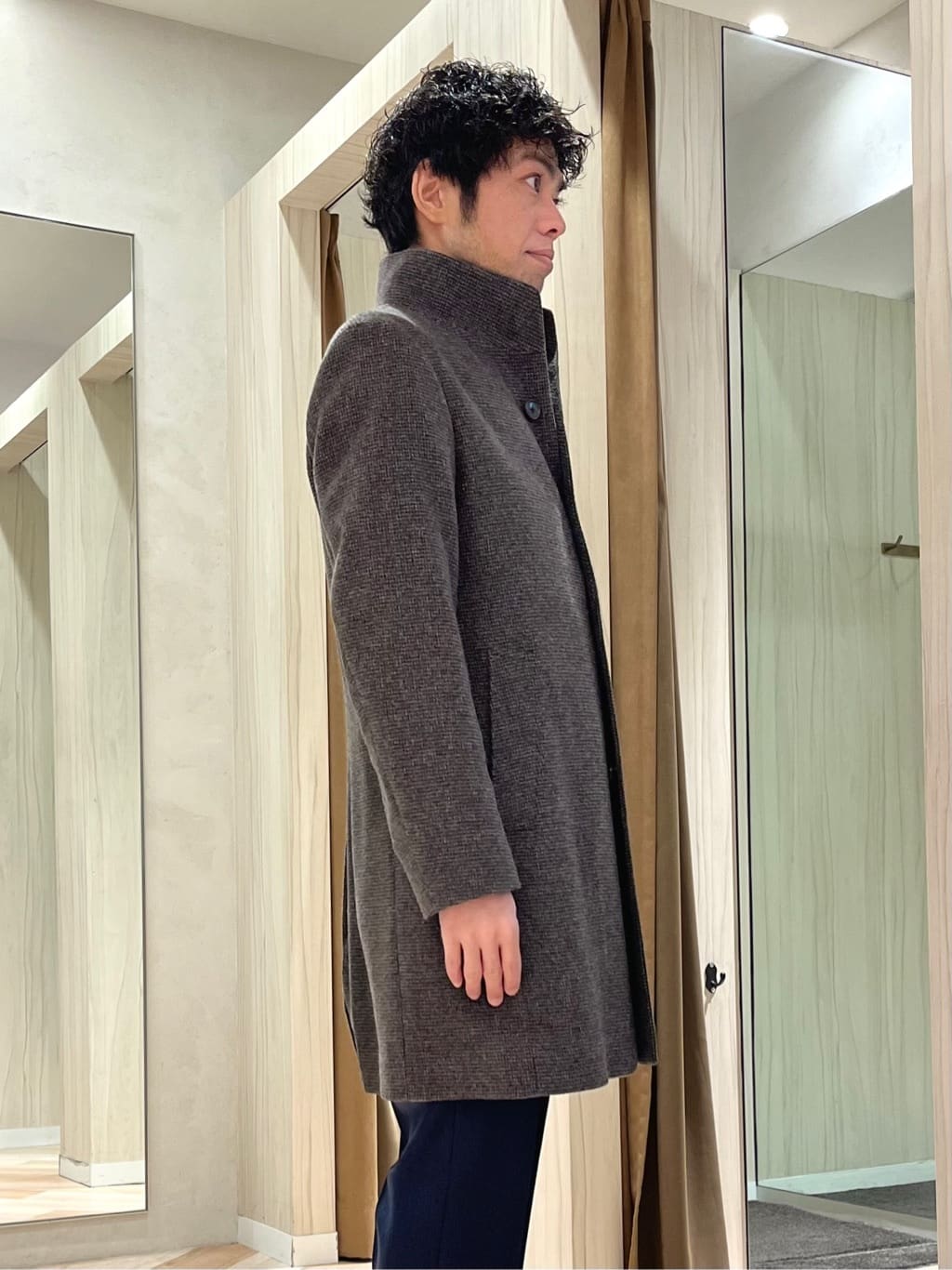 URAさんの「TAKEO KIKUCHI｜カシミヤブレンド ビーバー調ピンヘッドスタンドカラーコート」を使ったコーディネート