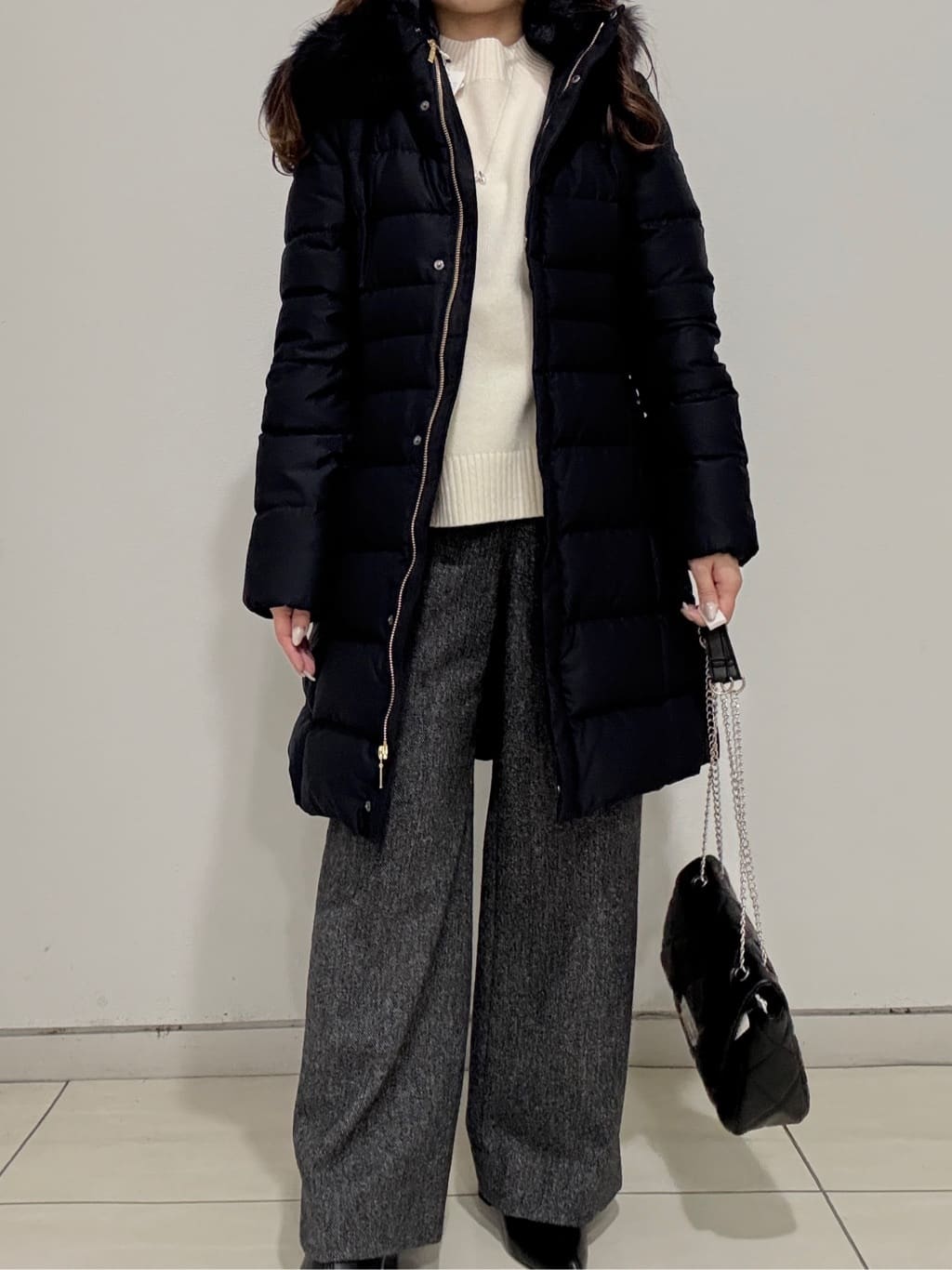 kahoさんの「INDIVI｜【名品／撥水／抗菌防臭】ロング丈リサイクルダウンコート」を使ったコーディネート