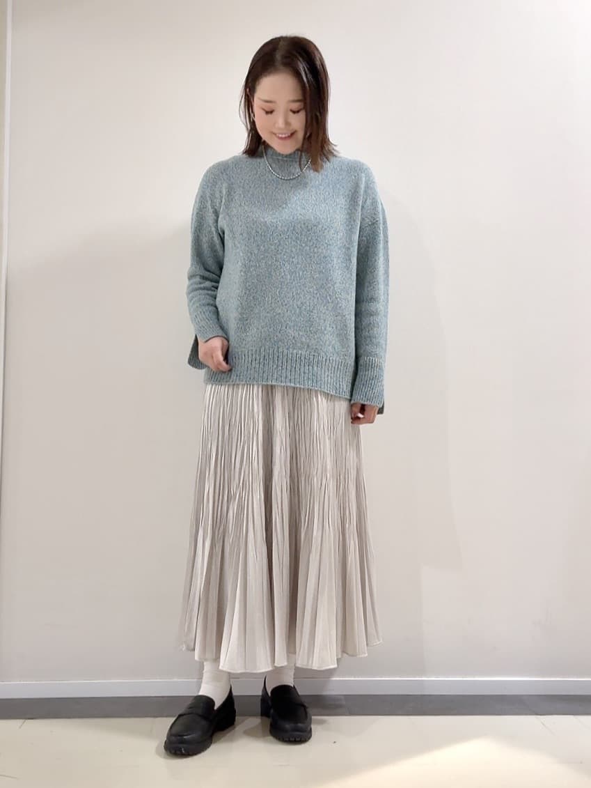 YUIさんの「UNTITLED｜【ゆったり】三つ杢カラーニット」を使ったコーディネート