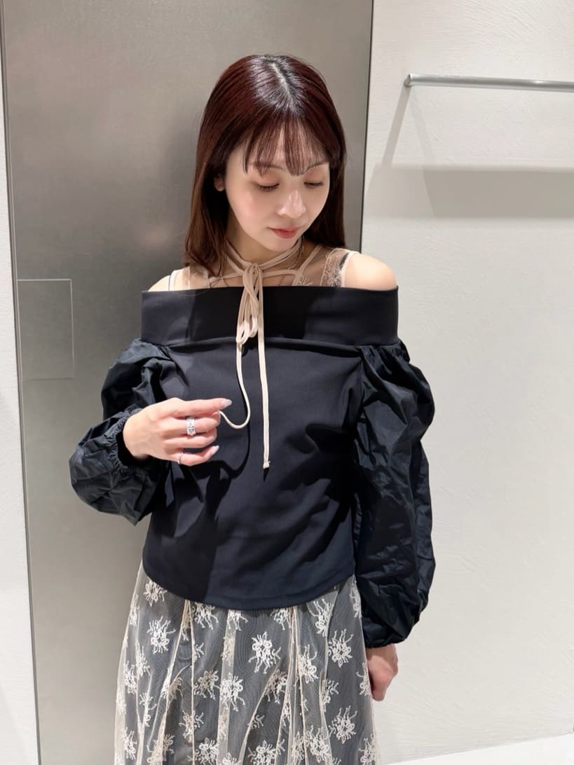 kanamiさんの「CODE A｜puff glow off top」を使ったコーディネート