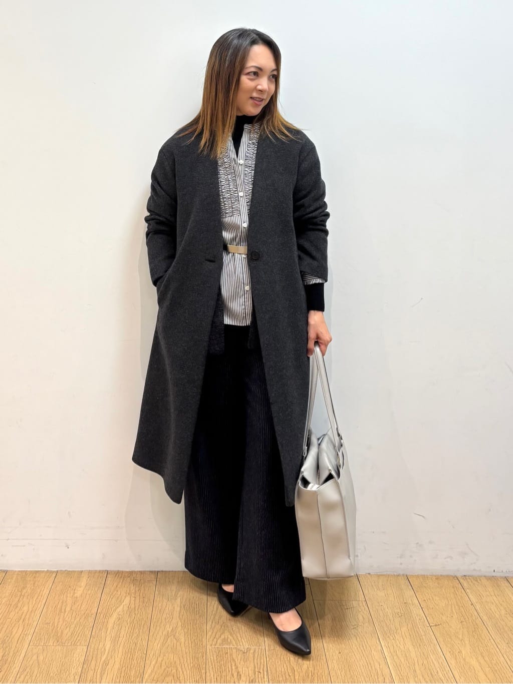 mikkoさんの「INDIVI｜【洗える】胸元タックフリル長袖ブラウス」を使ったコーディネート