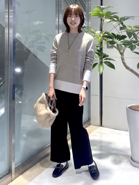 yukaさんの「UNTITLED｜【重ね着もおすすめ/洗える】ウールカシミヤ クルーネックニット」を使ったコーディネート