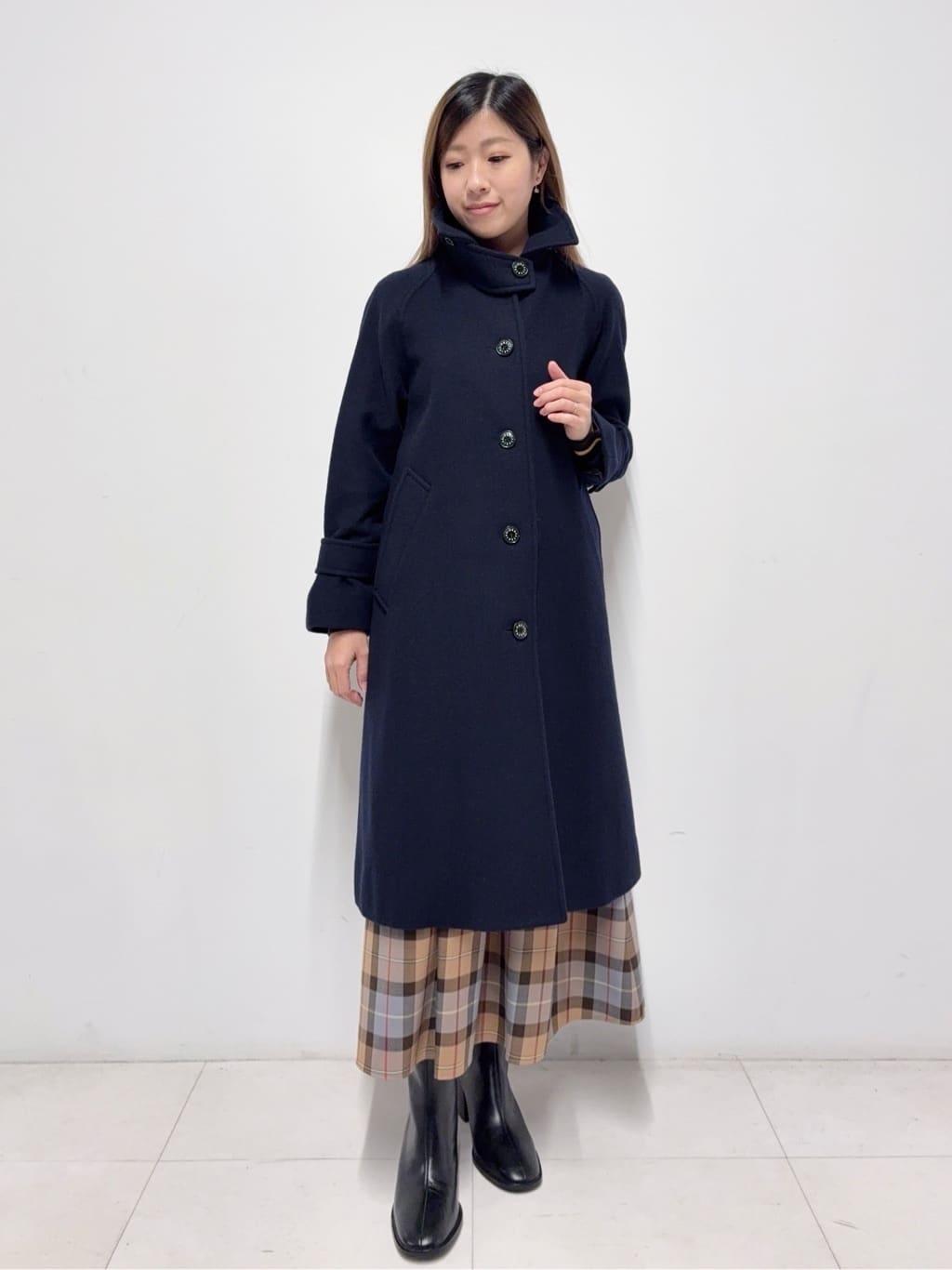 Nishijimaさんの「DRESSTERIOR｜ファインメリノクルーネックラインプルオーバー」を使ったコーディネート