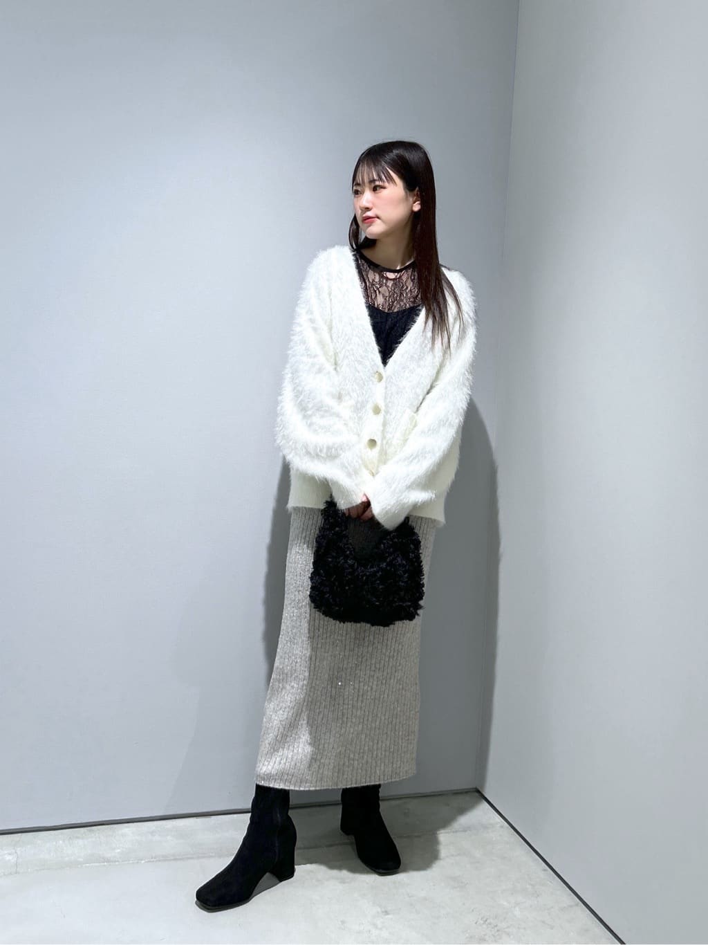 Renoさんの「INDIVI｜レースストレッチカットソー」を使ったコーディネート