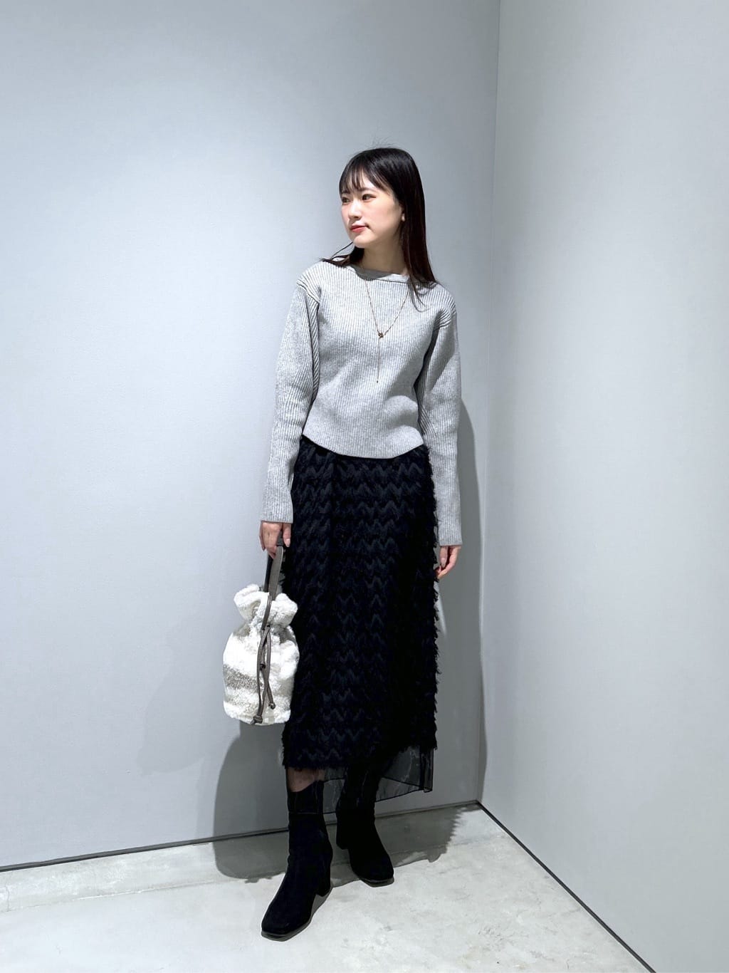 Renoさんの「INDIVI｜【オケージョン／セレモニー】フリンジタイトスカート」を使ったコーディネート