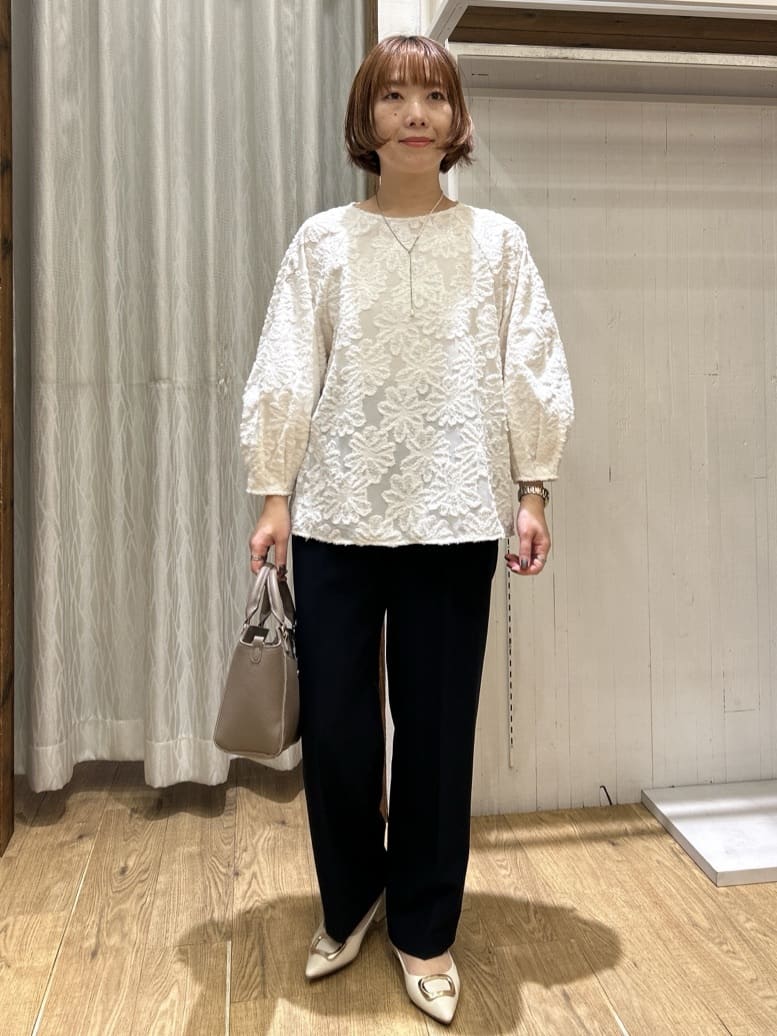 ga_riさんの「THE SHOP TK｜【通勤スタイルに】ダブルクロスワイドパンツ/セットアップ可」を使ったコーディネート