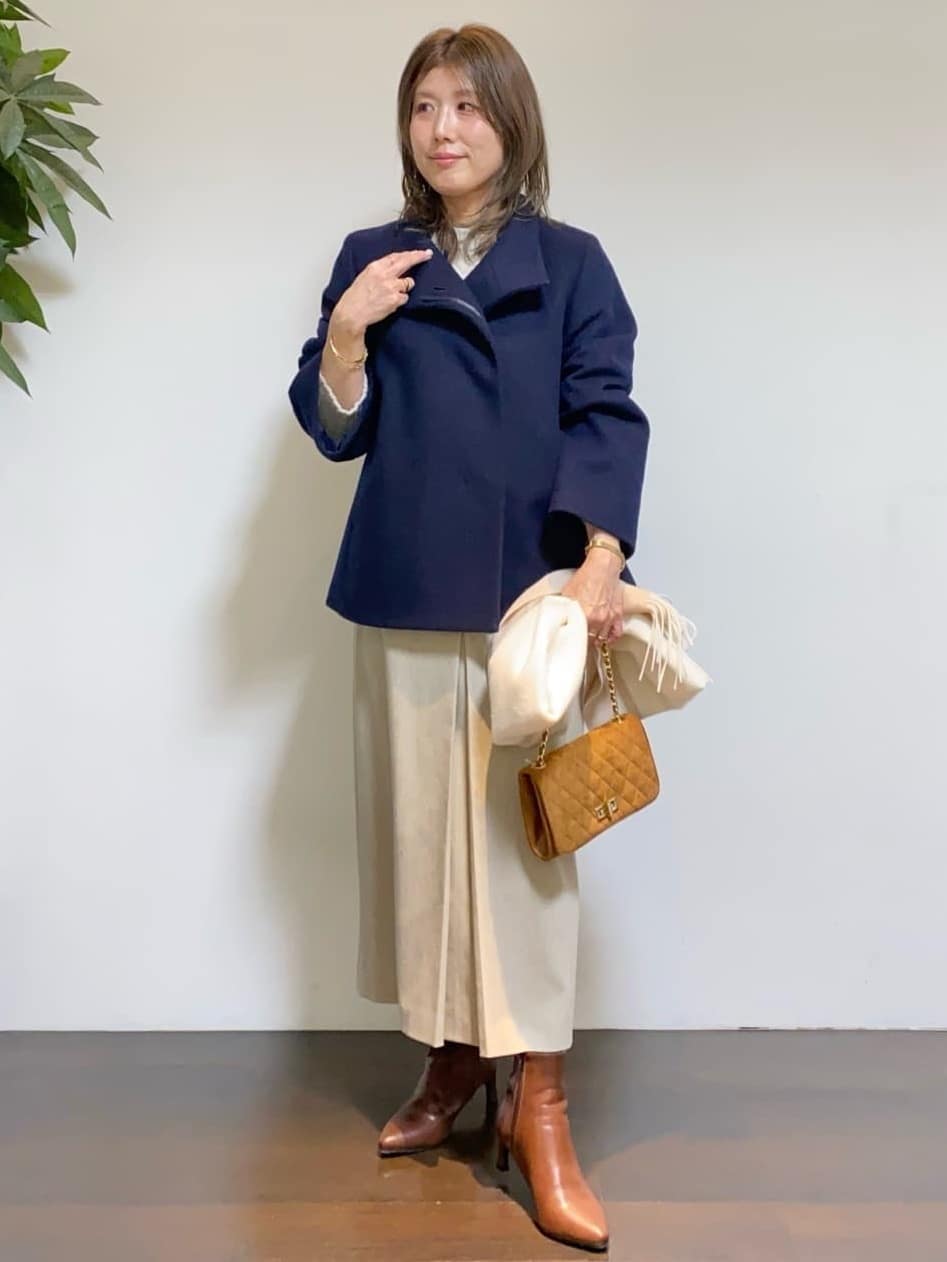 tomoさんの「UNTITLED｜【着回しが効く／オンオフアウター】ウールショートコート」を使ったコーディネート
