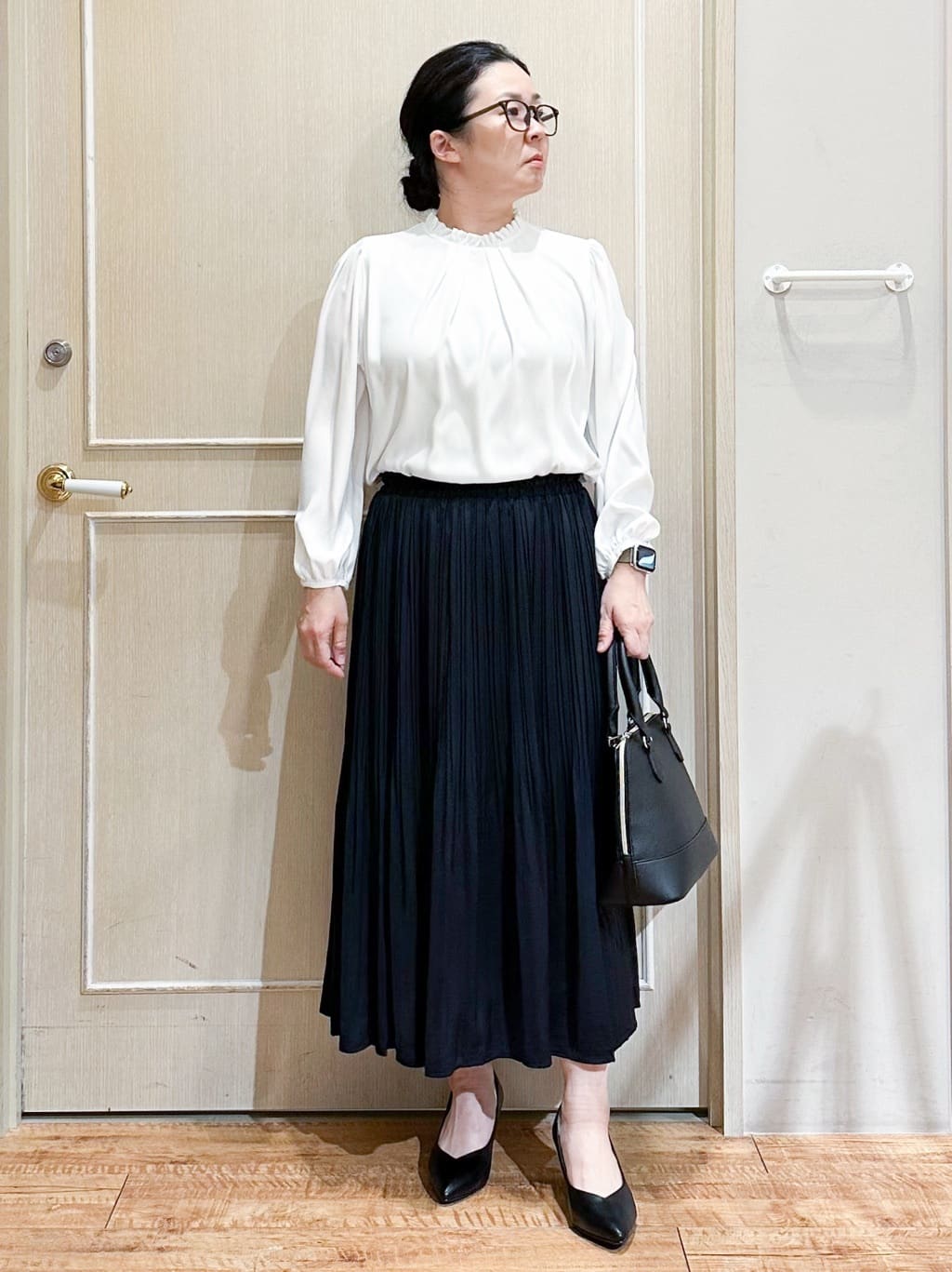 umeさんの「SHOO･LA･RUE｜【洗濯機可/セットアップ可/S-3L】きちんと楽に。カットジョーゼットノーカラージャケット」を使ったコーディネート