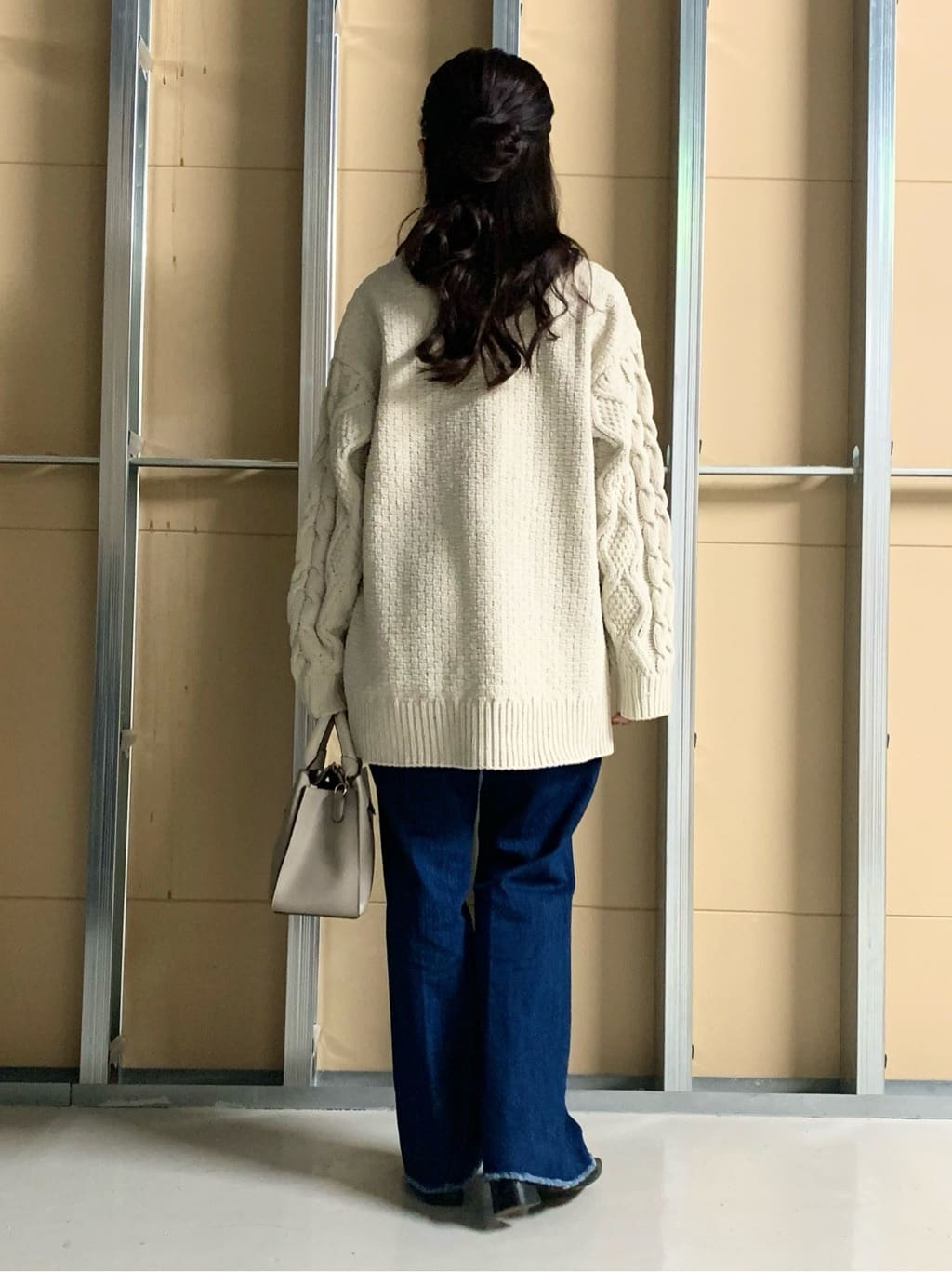 sahoさんの「THE SHOP TK｜【洗える】冬のコーデを盛り上げる マットモール ケーブルニット」を使ったコーディネート