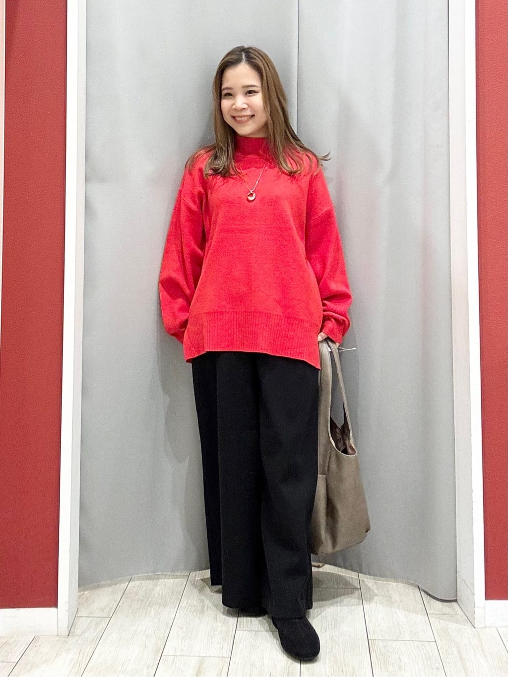 shioさんの「SHOO･LA･RUE｜【洗濯機可/S-LL】厚すぎない　ゆったりシンプルもちもちニット」を使ったコーディネート