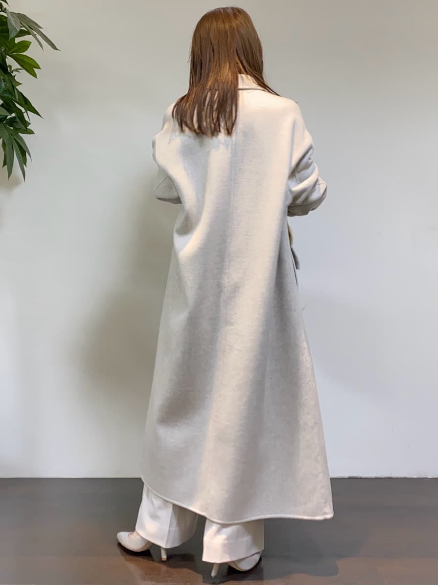 tomoさんの「UNTITLED｜【8色展開／コンパクト丈】レーヨン混 コクーンニット」を使ったコーディネート