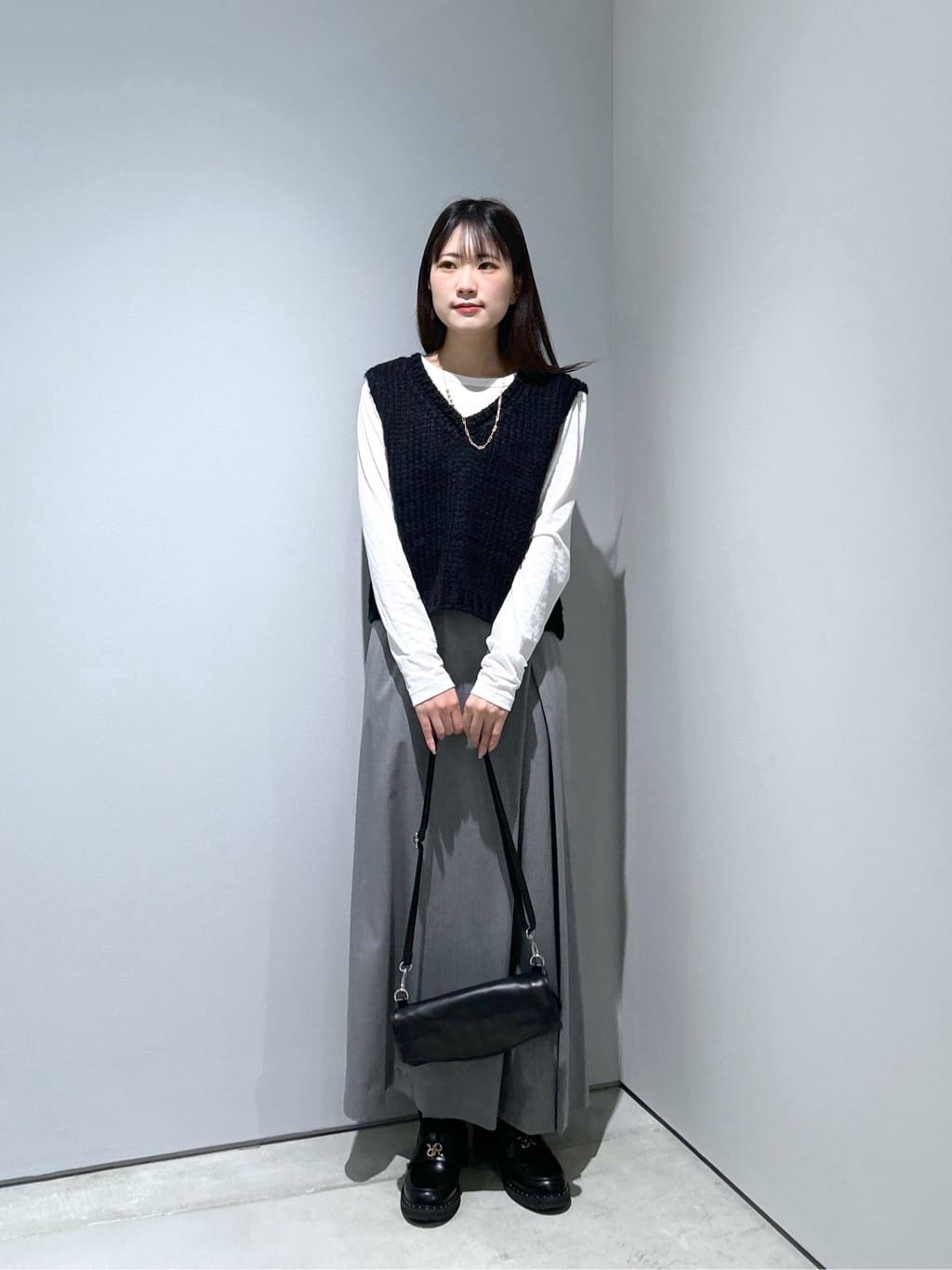 Renoさんの「INDIVI｜シグネチャーシアーロンT」を使ったコーディネート