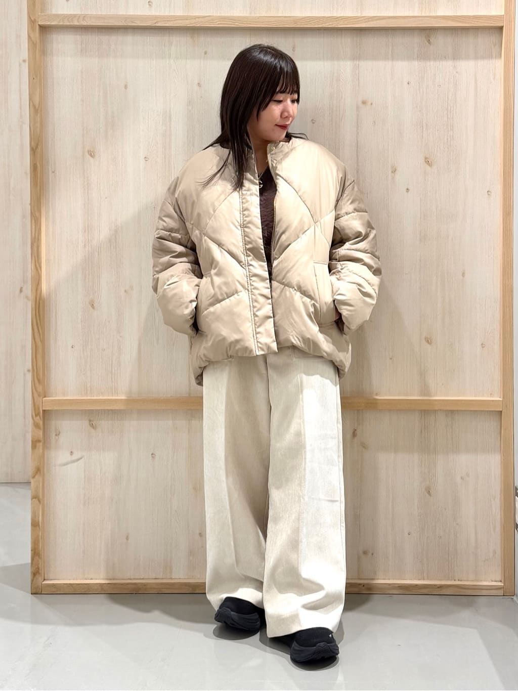 nanaさんの「THE SHOP TK｜きれいめにもカジュアルにも ノーカラーキルトジャケット」を使ったコーディネート