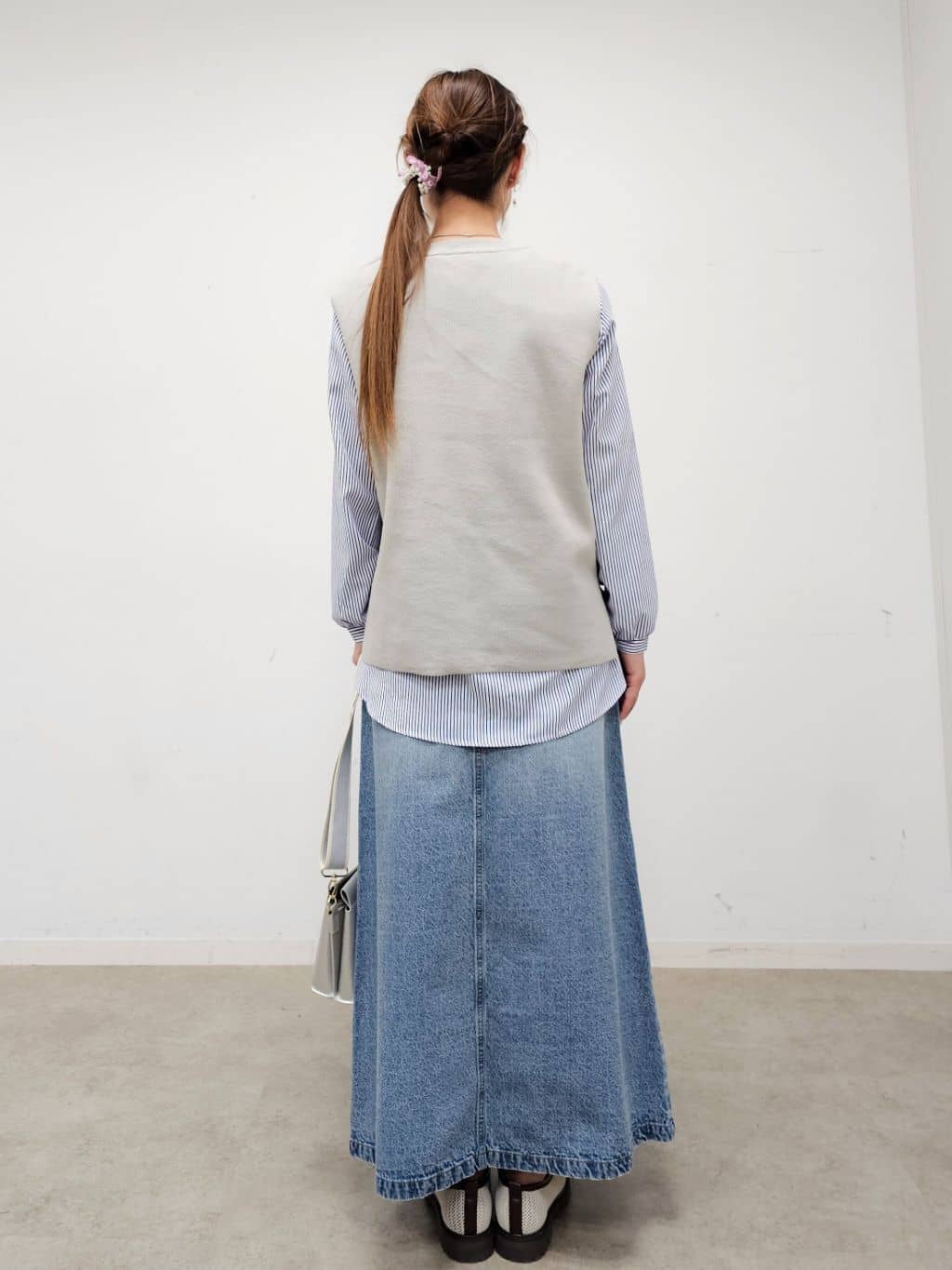 ゆゆさんの「SHOO･LA･RUE｜【SHOO・LA・RUE DENIM】シンプルだから使いやすい Aラインスカート」を使ったコーディネート