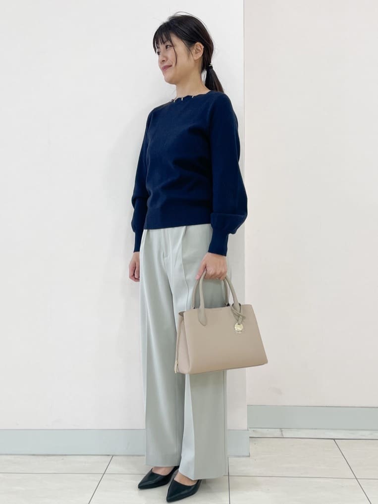 なおさんの「index｜ラメスカラップビジューデザインニット【洗濯機OK】《6col／S～LL》」を使ったコーディネート