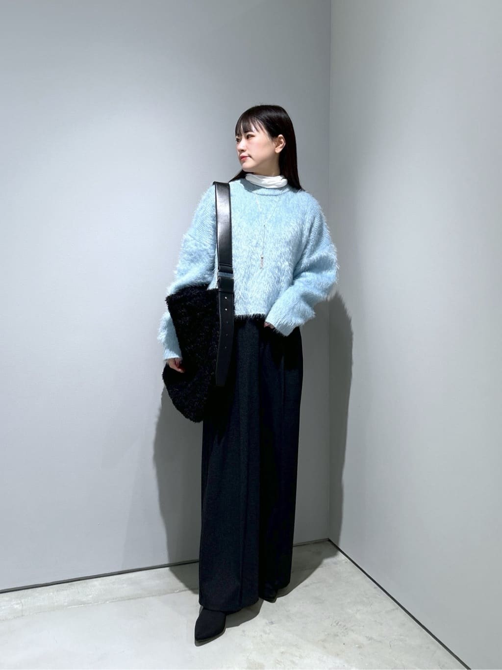 Renoさんの「INDIVI｜シグネチャータートルシアーロンT」を使ったコーディネート