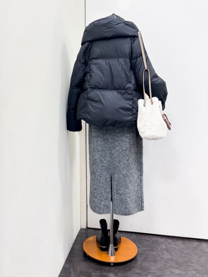 yukariさんの「grove｜【名品アウター／800FP・多機能】つつまれダウンショート」を使ったコーディネート